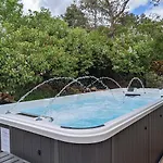Maisons Les Tilleuls, Les Pins Et Les Lilas Hébergement de vacances Beaune (Cote d'Or)