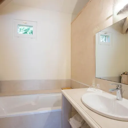 Holiday home La Terre D'or