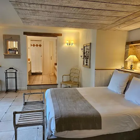 La Terre D'or Beaune (Cote d'Or)