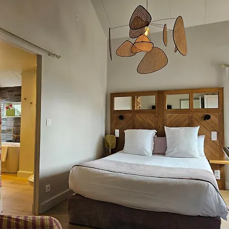 La Terre D'or Beaune (Cote d'Or)