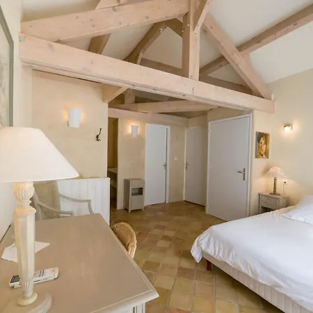 La Terre D'or * Beaune (Cote d'Or)