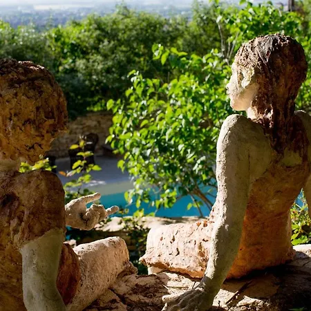 La Terre D'or Beaune