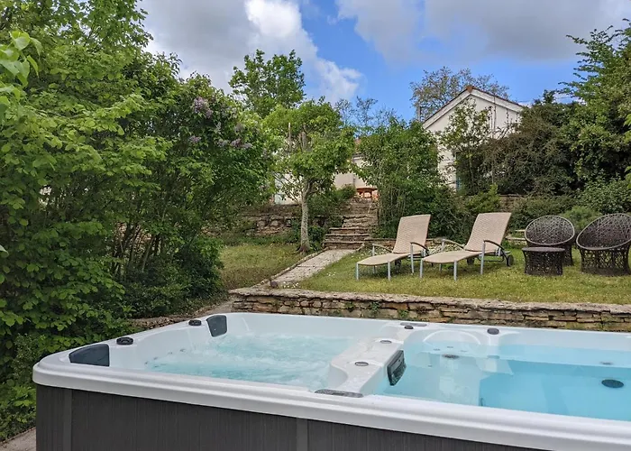 Будинок відпочинку La Terre D'or Бон