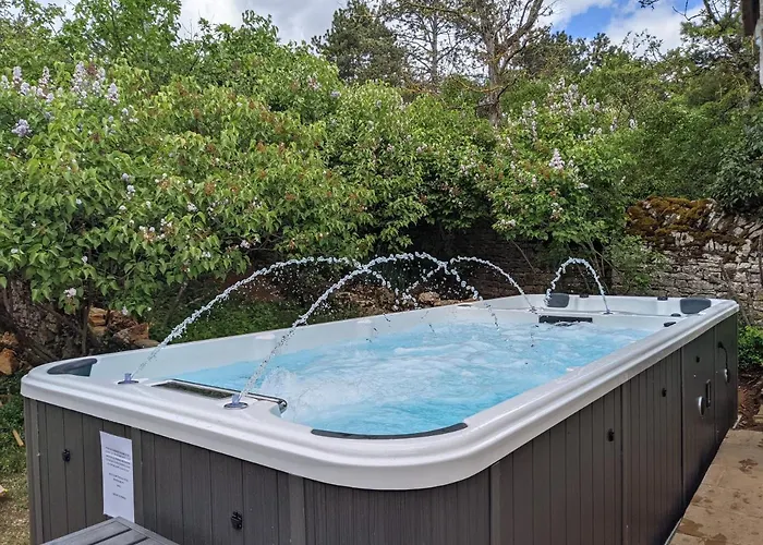 La Terre D'or بيت للعطل بون