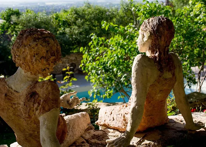 La Terre D'or بون